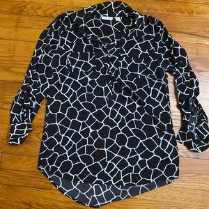 New York and company, size medium, black leopard top